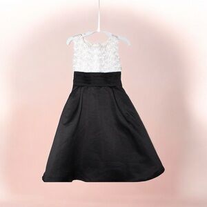 Chic Kids Dress with Cream Floral Bodice and Black Skirt